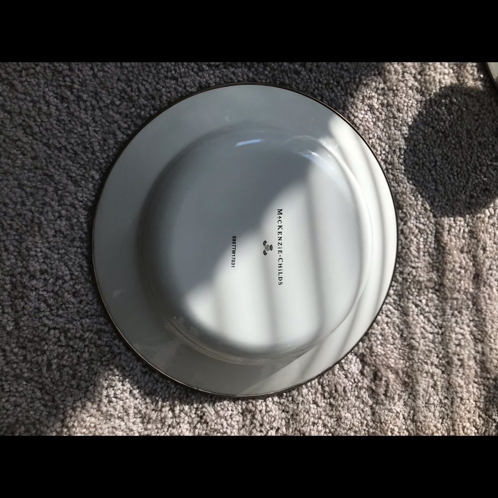 9 inch round 2 inch deep server